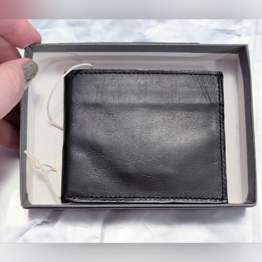 Nwt M0851 Mens Genuine Leather Bi Fold Wallet In Original Box ☑️ - Picture 9 of 12